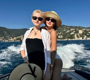 Julia Garner Instagram - 🦐Portofino you are really cute 🦐 X