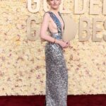 Julia Garner Instagram – Golden Globes for the girlies. 💕 Congratulations to all the winners. ⭐️

Thank you @sabatods and @gucci for the most gorgeous sparkly dress. 🪩