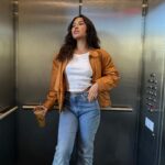 Julia Kelly Instagram – good jeans 🍔