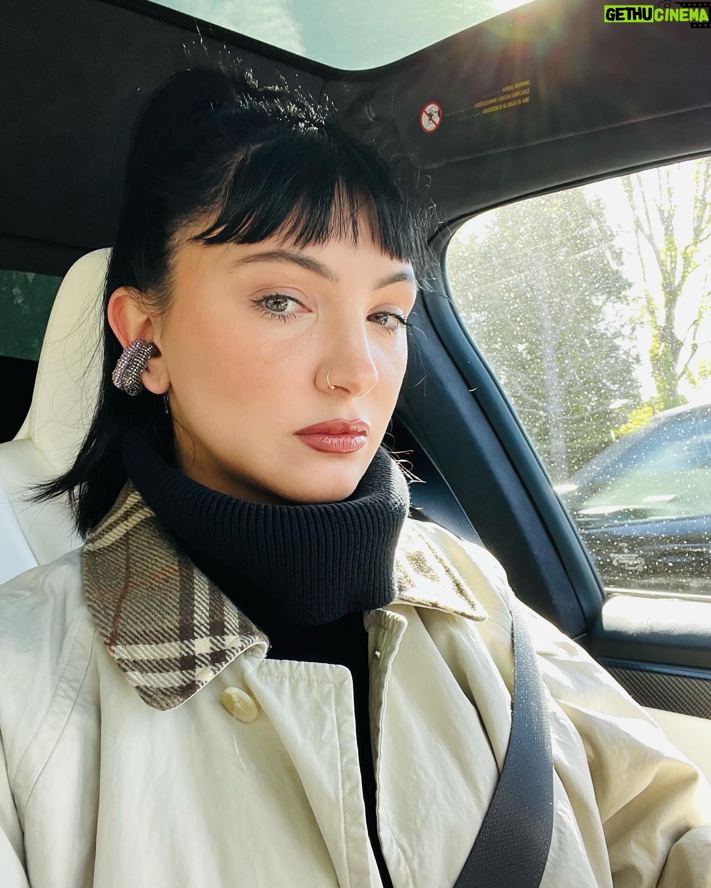 Julia Michaels Instagram - I just wanna be fucking happy