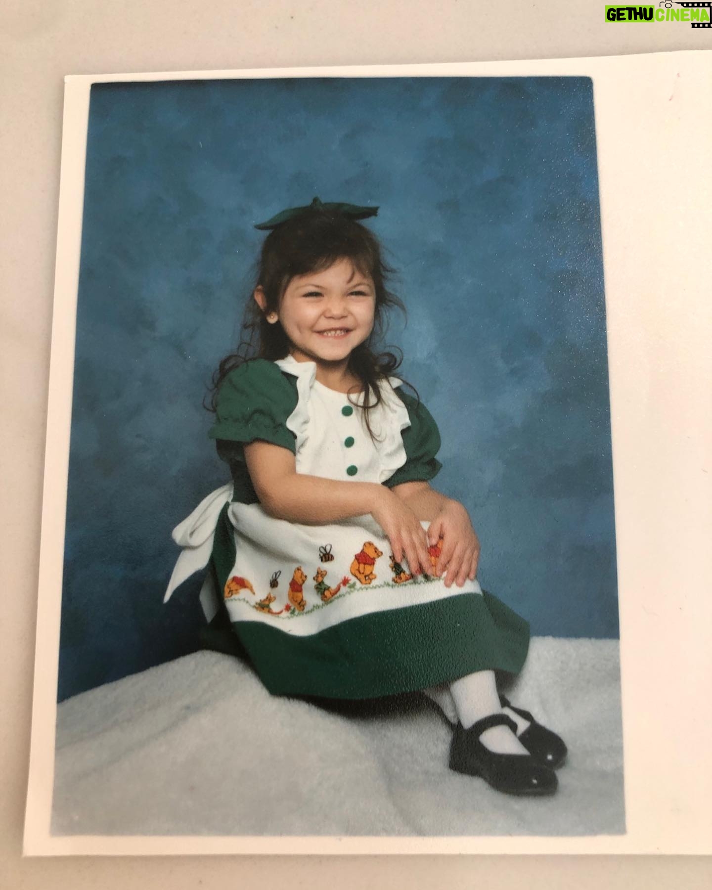 Julia Michaels Instagram - How I woke up today knowing people finally get to see Wish 🌟