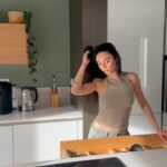 Julia Morgante Instagram – il est rare que je dise cela, mais j’ai vraiment hâte que vous découvriez enfin le projet sur lequel nous travaillons depuis plusieurs mois déjà 😏 on se retrouve ici en live ce dimanche à 20h, je compte sur vouuuus, préparez vos questions !