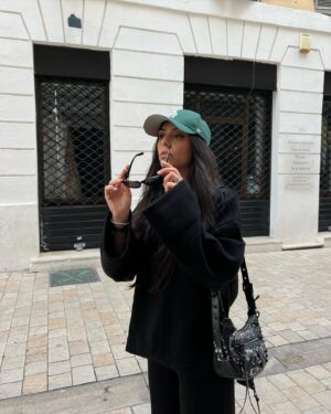 Julia Morgante Instagram - FULL TENUE @sheinfrance 🌵 avec leur nouveau service qui va ravir tout le monde ! livraison en 4 à 6 jours ouvrables sur tous les articles avec la mention « QuickShip » sans oublier les -15% avec QSJULIA !

#warminaflash #sheinquickship #collaborationcommerciale