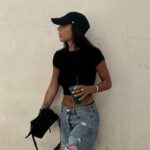 Julia Morgante Instagram – nouveau format ! 👽 bonne occasion de se faire plaisir pour la rentrée avec @sheinofficial et leurs big réductions, jusqu’à -80% sur les vêtements et tous les autres articles avec mon code : 23julia

ref haut : SHEIN BASICS cap sleeve solid crop top 1981014
ref short : ripped raw hem denim shorts 16478463
@sheinfrance_ #firstdayvibes #backtoshool #sheinforall #ad