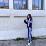 Julia Morgante Instagram - « j’aime pas le bleu » bien sûr oui, mais ça c’était avant de tomber sur cet ensemble magnifique signé @prettylittlething 🤤💙 #collaboration #plt