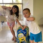 Julia Paredes Instagram – Rentrée pour mon vittorio aujourd’hui à la crèche ! Et première rentrée sans couche il est propre depuis un mois à 2 ans et 2 mois trop fière ! Il n’a pas pleuré et il était heureux de retrouver sa chérie de l’année dernière 🙈
Demain c’est au tour de Luna ! J’espère que la rentrée de vos enfants se passe bien 🤩
#dubai#school#backtoschool#nursery