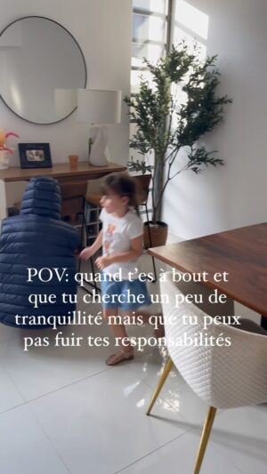 Julia Paredes Instagram - Avouez les mamans qu’on aimerait toutes se rendre invisible le temps d’un instant non, même si on les aime énormément ils nous épuisent 😅
#mumlife#mum#humour#comedie#instagram#instagood