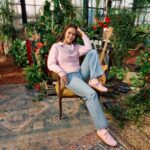 Julia Sanina Instagram - Відчувати, шукати семпли досвіду інших під час створення власної історії Поєднуй у своїх образах історію та сучасність з ікононічними кедами PALERMO від @pumaukraine 🌸 Вже на ua.puma.com Photo: @danya.pryvit Mua: @slavachaika Hair-style: @vi_datsiuk