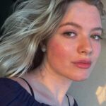 Julia Simoura Instagram – you’re so golden ✨