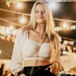 Julia Simoura Instagram - que saudade que eu estava de uma festa juninaaa🎊 📸 @baruckgabriel
