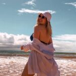 Julia Simoura Instagram – vitamin sea