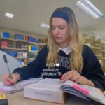 Julia Simoura Instagram - mais um vlogzinho de um dia comigo como acadêmica faeser de direito em semana de provas 🩵⚖️ - @faesa_oficial