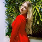 Julia Simoura Instagram – happy xmas 🎄