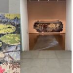 Juliana Didone Instagram – Memórias e correntezas. 

O título da exposição já foi um tiro, e as obras da @jeaneterra Ah! Muita, muita beleza. 🤍

Pra ver @galeria_anitaschwartz