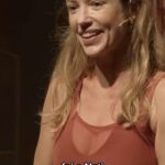 Juliana Didone Instagram - Já garantiu seu ingresso pra esse fim de semana? Vem que eu tô te esperando! 😘✨ @60diasapeca @teatroecovillarihappy