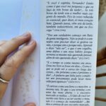 Juliana Didone Instagram – “Certamente vou relê-lo, uma, muitas vezes, até que ele também acabe fazendo parte de mim.”

Tenho esse livro há 20 anos, e sempre que revisito suas páginas, ganho encantamento. 

♥️✨