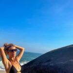Juliana Didone Instagram – “Mas eu sou a manhã: apago estrelas!”