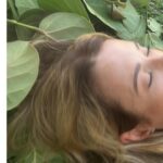 Juliana Didone Instagram - Sei lá, mil folhas… 🍃🍁🍃🍂🌱