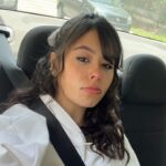 Juliana Velásquez Instagram - S o y e s t a . . . • • • Y esta y esta, y esta también. Cuál de tus cinco Julianas de la suerte es tu favorita? 🪭🫰🏽🫧💘🌊