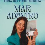 Juliana Velásquez Instagram - Tu escritora/cantante/colombiana/muchachita/recochera y piscis de confianza tendrá su PRIMER CONVERSATORIO EN LA FERIA DEL LIBRO 📖🩵✍🏽🫧🩷🥹😭 Nos vemos el Sábado para hablar de todo el detrás de “Mar Adentro” Pipolcita.