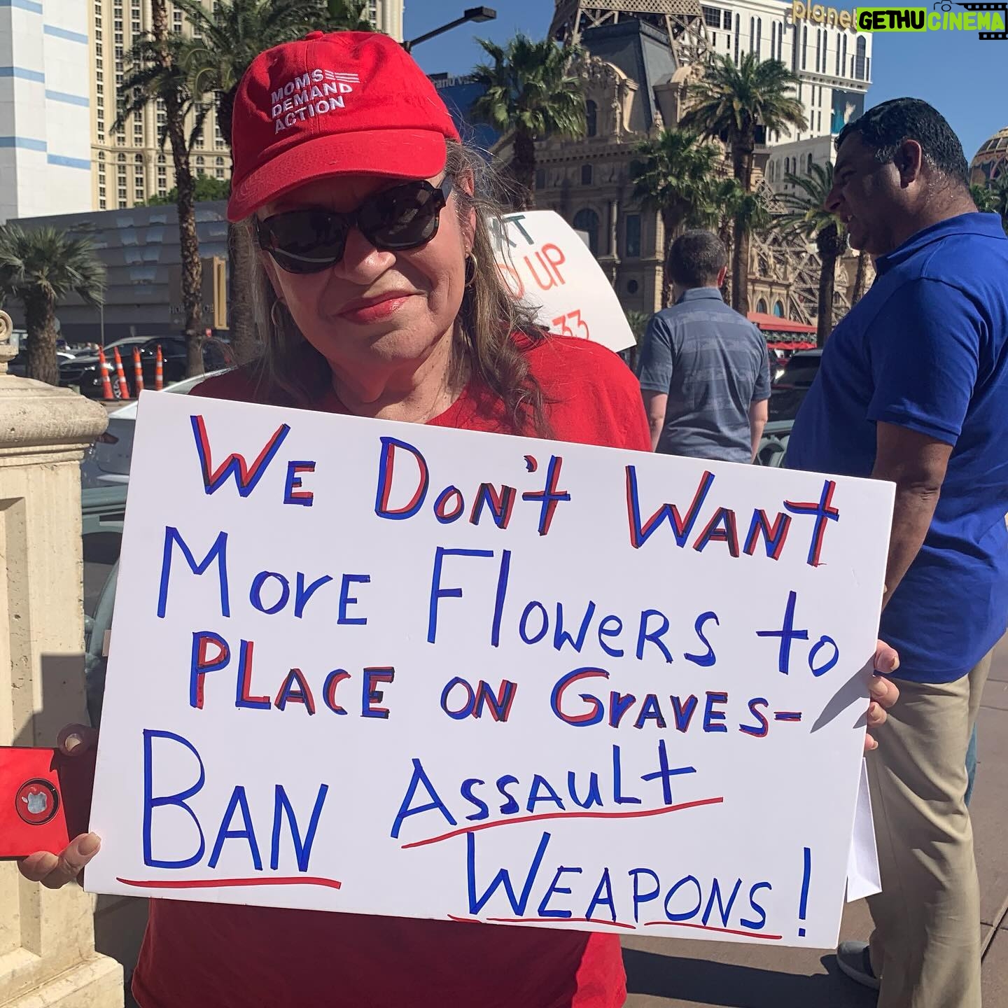 Julianne Moore Instagram - Meet Linda Cavazos of Henderson, Nevada: a gun safety activist, mental health professional, former public school teacher, and this week’s #WomanCrushWednesday. After Linda’s brother Louie died by gun suicide in 1980, Linda struggled with the stigma around suicide within her community, her family, and her workplace. She decided to go back to school, earning a degree in Educational Psychology and Counseling. She was introduced to @everytown and @momsdemand by a friend and eventually found a beautiful community of people that understood her, saw her, and heard her. Linda is a former volunteer leader with @momsdemand and former @everytown Survivor Fellow and continues to advocate for gun safety by sharing her story publicly to raise awareness and encourage others to take action on gun violence prevention. She took her advocacy to the next level by running for office, and she’s now an elected Gun Sense Candidate as a Clark County School District Trustee! In her role as Trustee, she spearheaded the effort to notify district families about securely storing their guns because she knows how critical this is to reducing firearm suicides—a big win in the 5th largest school district in the entire country! Thank you @lindap.cavazos for your life-saving work and for honoring Louie’s legacy. If you or someone you love is struggling, there is help: Call or text 988 to reach the Suicide and Crisis Lifeline. @988lifeline