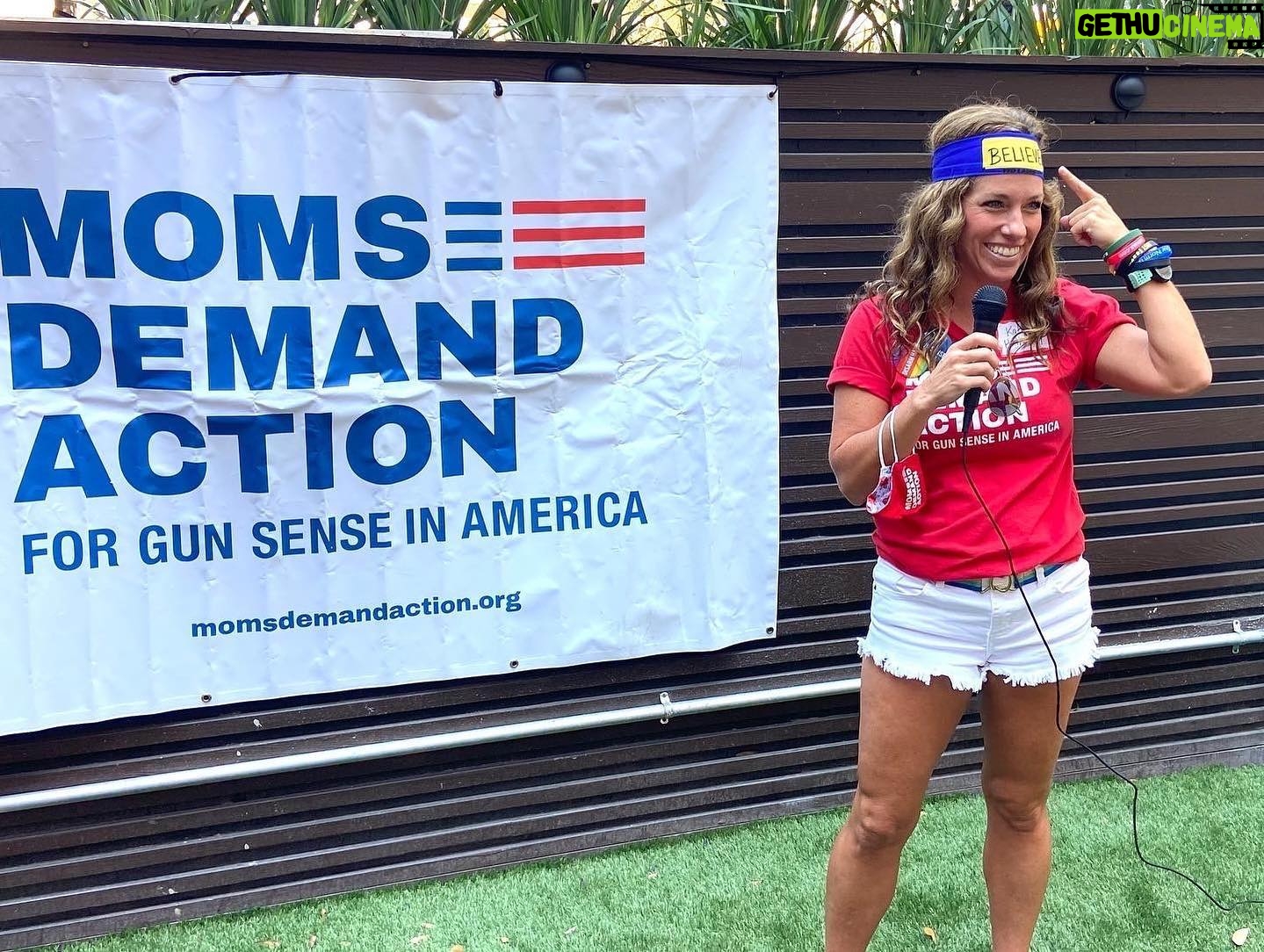Julianne Moore Instagram - Meet Katie Hathaway, this week's #WomenCrushWednesday. Katie is a mother turned activist, currently serving as Co-Leader of the Florida Chapter of @MomsDemand. She has dedicated countless hours volunteering, organizing, and leading the work to reduce gun violence in America. Katie is also passionate about preserving public education and she volunteers with Public School Defenders to ensure children have access to safe and inclusive environments, diverse books, and comprehensive and accurate curriculum. You can find Katie showing up at rallies, speaking at school board and PTA meetings, knocking on doors to get out the vote, and protesting at the capitol or on the streets in Florida. Every #WCW I'm going to feature a gun safety leader who is making a difference in their community and our country. I'll be sharing stories of powerful women and non-binary people with you weekly as I continue to be inspired by their work. @katie4gunsense