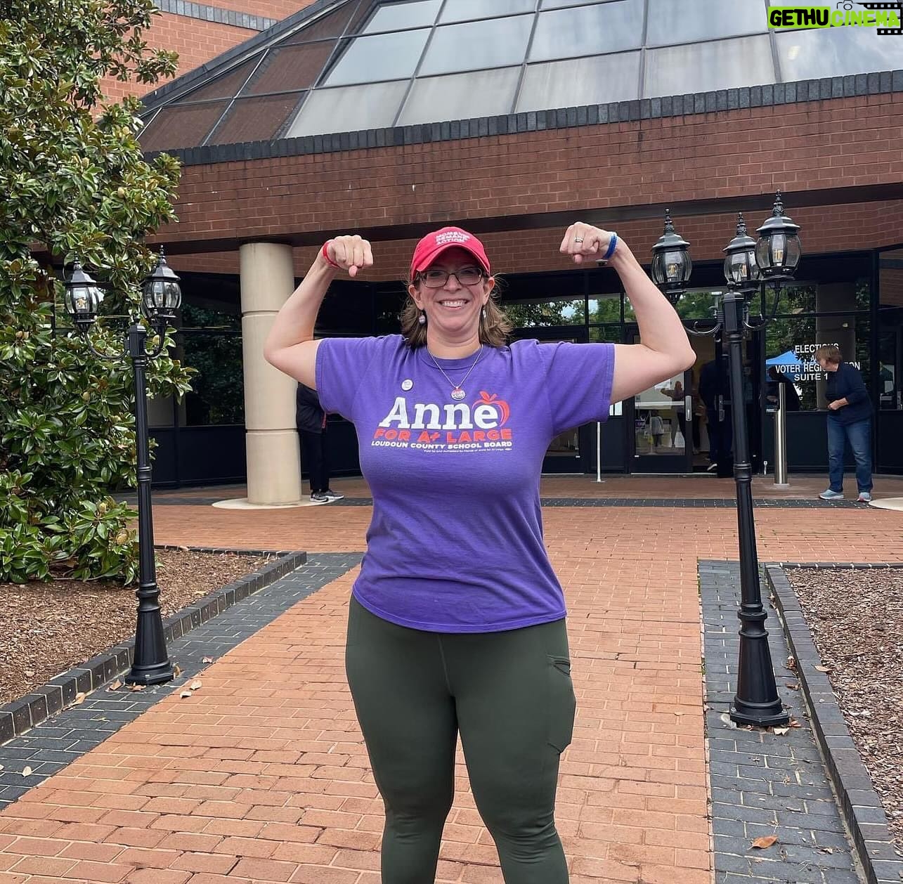 Julianne Moore Instagram - This week’s #WomenCrushWednesday is Anne Donohue of Leesburg, VA, who was just elected to the Loudoun County Public School Board At-Large position! In her race for School Board, Anne received the 2023 Gun Sense Candidate Distinction and was endorsed by @everytown. Anne is a mother of two Loudoun County Public School students, teaches at The George Washington University Law School, and is an advocate for gun safety with the Loudoun Chapter of @momsdemand. She began her career as a law clerk, then as a prosecutor, and worked as an attorney for the U.S. Department of Justice from 2014-2023. Anne is a perfect example of the power of @everytown's #DemandASeat training program, which trains grassroots volunteers and gun violence survivors to take the next step in their advocacy by running for office and working on campaigns to elect Gun Sense Candidates. #wcw @anneforatlarge