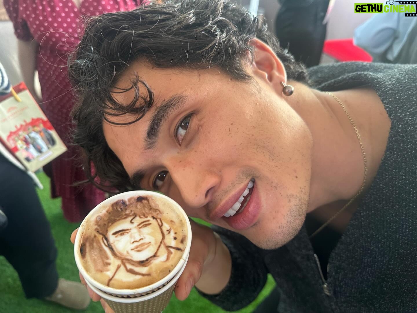 Julianne Moore Instagram - Thank you @baristart for the very flattering portrait that I drank while waiting to talk about @maydecemberfilm at #deadlinecontenders - @melton looks pretty good too. Photos by #ToddHaynes