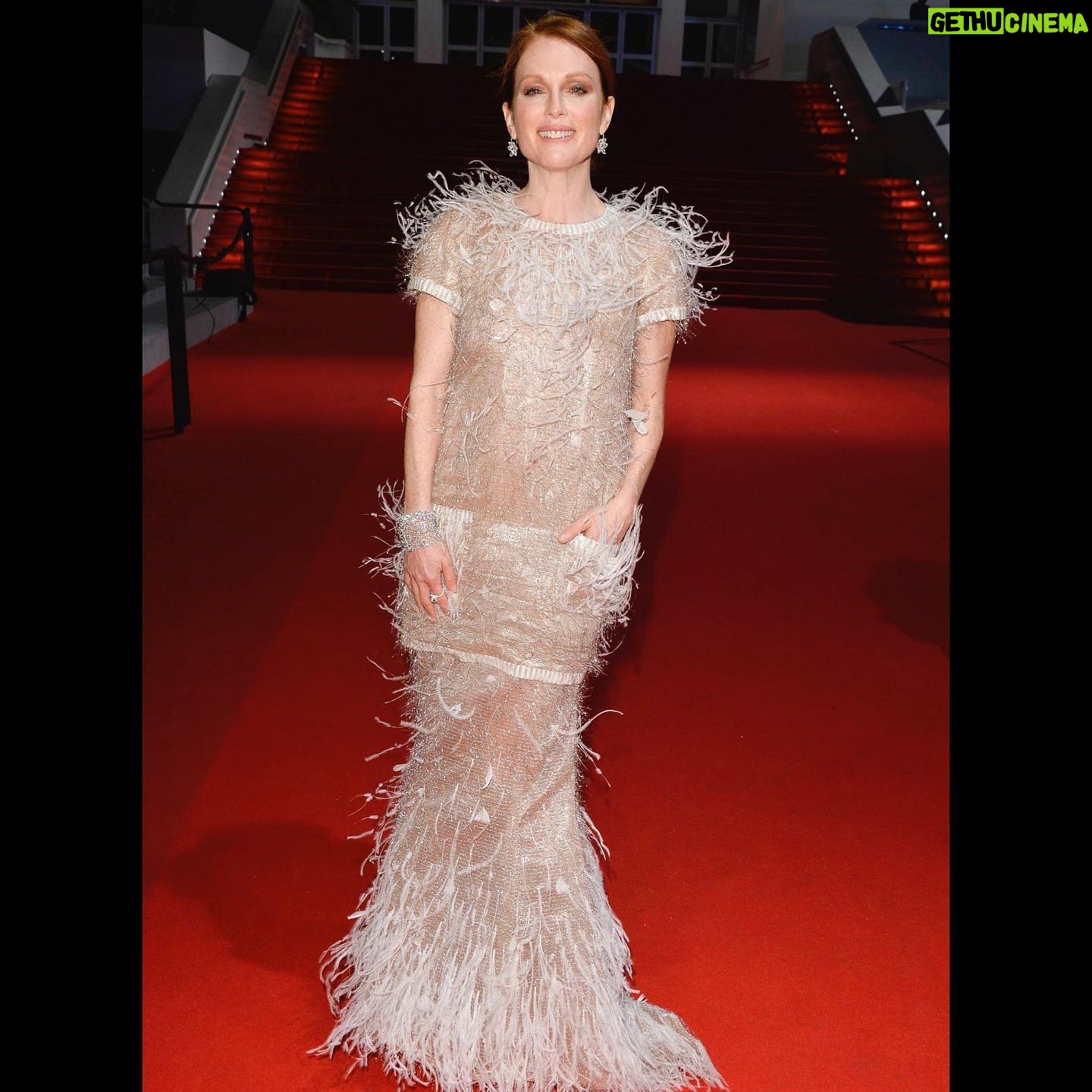 Julianne Moore Instagram - #fashionfriday 2014 in @chanelofficial