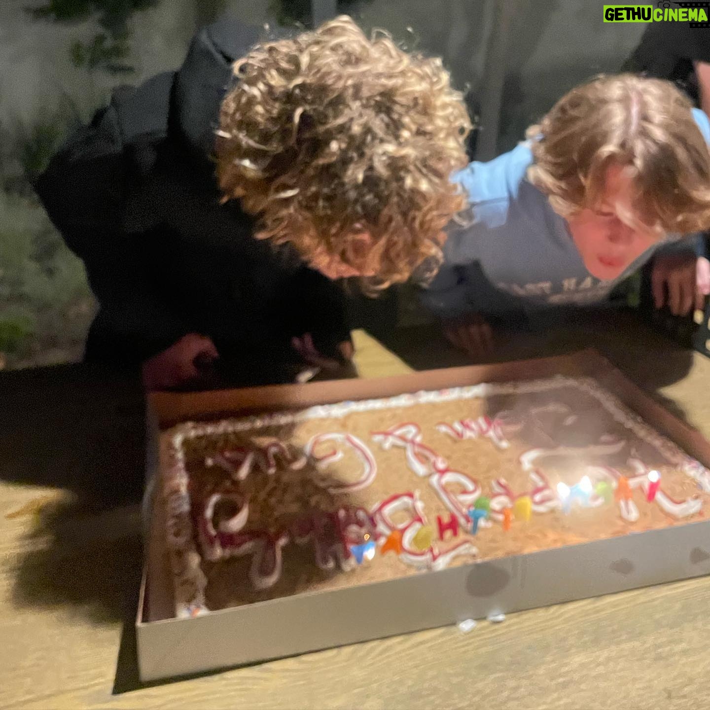 Julie Bowen Instagram - I am forbidden to post anything embarrassing (that means faces, I guess), so here are the tops of my 14 year olds celebrating their birthday. I LOVE YOU JOHN AND GUS!!!
