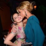 Julie Bowen Instagram – My youngest “daughter” @arielwinter has become an amazing role model. She’s dealt with a lot literally growing up on a TV show, and never complained. She might be a million years younger than me, but I look up to her!