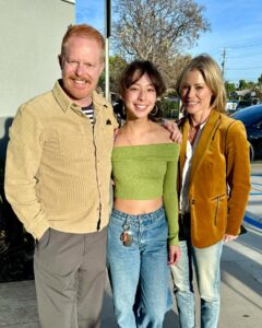 Julie Bowen Instagram - Well THIS was a fun outing!!! Jesse and I went to see Aubrey’s play yesterday, and she killed it! Thanks @justinmikita for organizing. ❤️
