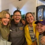 Julie Bowen Instagram - Great day with the Williams softball crew and my sisters. Go Ephs!!
