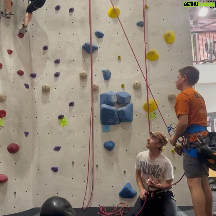 Julie Bowen Instagram - Weekend “rock climbing” photo dump. (Rock climbing in quotes because I stink at it). @itsoliverphillips on belay!