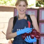 Julie Bowen Instagram – It’s Hunger Action Month, so I joined @FeedingAmerica and @LAFoodBank in the fight to end hunger by distributing food to local community members. Join in the fight to end hunger at feedingamerica.org/hungeractionmonth #HungerActionMonth #EndHunger