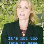 Julie Bowen Instagram - Don’t buy her flowers. Just take a shower. Happy Mother’s Day weekend from one mom to the next ❤️ JBSKRUB.com