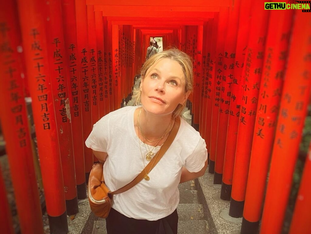 Julie Bowen Instagram - Japan, I will miss you!