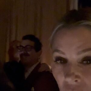 Julie Bowen Instagram - The past 24 hours:  I started the day in  an insane church in Covington, GA. Flew to LA. Had  some sort of magical facial.  Full  glam “works” (oooh!  My hair grew!) Car to Sag  awards (stop to pay homage to Griselda) and  then dinner with all my favorite cast mates. Finally,  a full collapse on my couch with 2 out of three of my boys. From SAG to “sag”… worth it.  Now it’s  time for the redeye back to work….