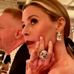 Julie Bowen Instagram - The past 24 hours: I started the day in an insane church in Covington, GA. Flew to LA. Had some sort of magical facial. Full glam “works” (oooh! My hair grew!) Car to Sag awards (stop to pay homage to Griselda) and then dinner with all my favorite cast mates. Finally, a full collapse on my couch with 2 out of three of my boys. From SAG to “sag”… worth it. Now it’s time for the redeye back to work….