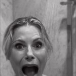 Julie Bowen Instagram - Washers be washing, slashers be slashing. And JB SKRUBBERS be JB SKRUBBIN. @jbskrub