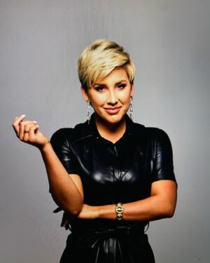 Julie Chrisley Instagram - Happy Birthday @savannahchrisley I can't believe you are 25 today! Being your mom has been one of the greatest blessings of my life. You are beautiful inside and out and your strength has inspired me to be a better woman and mother! I am so excited for what the future holds for you. You haven't even tapped into the amazing things God has instore for you! I love you! Always and Forever💗💕