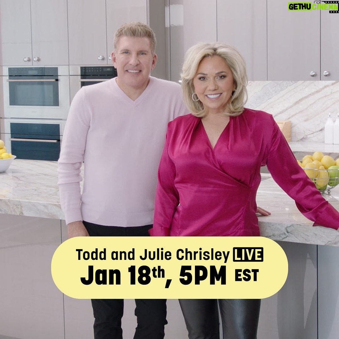Julie Chrisley Instagram - We're going live today at 5:00 EST to tak all things health and happines in 20222! #bettertogether #nutrisystemambassador