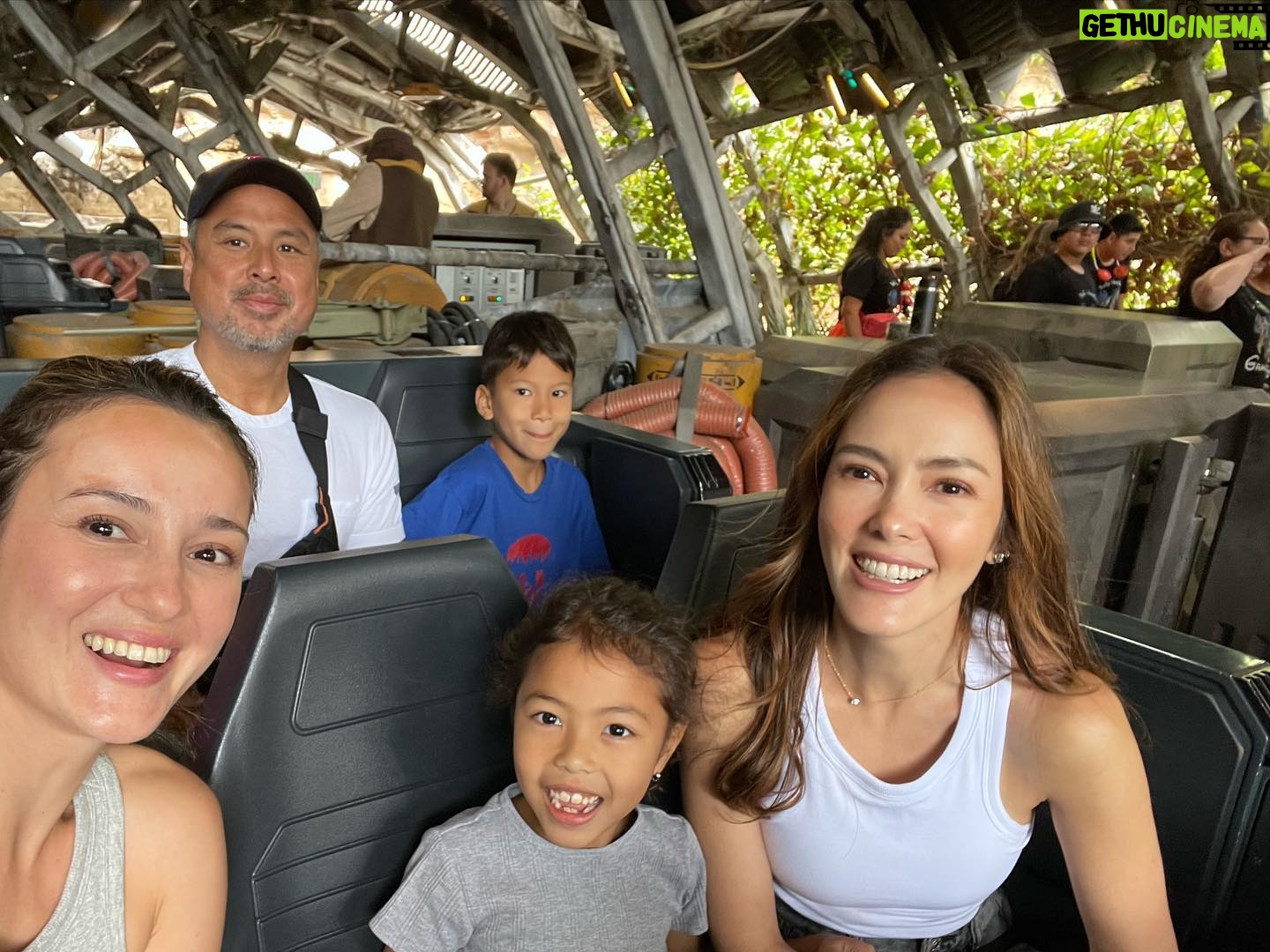 Julie Estelle - 8.6K Likes - In the happiest place in the world❣️