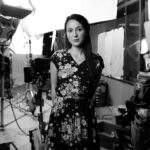 Julie Estelle Instagram – Sedikit BTS waktu syuting film Jatuh Cinta Seperti di Film Film.
Awalnya bisa terlibat di film ini karena Jatuh Cinta dengan scriptnya yang terlalu BAGUS hehehe
Langsung nggak berpikir dua kali, Mauuu ikutaaannn😅 
Apalagi setelah ngobrol dengan Yandy yang menceritakan alasan dia mau membuat film ini Hitam Putih.
Wahhh FOMO😜😜
Pada waktu itu aku sedang mengandung Brielle, tapi terima kasih kepada tim kostum yg bisa menyarukan dengan tampilan kostumnya.😅
Senang sekali bisa ikut terlibat dalam
 project ini dengan teman2 aktor yg luar biasaaa🤍 @nirinazubir_ @ringgoagus @dionwiyoko @sheiladaisha @alexabbad 
Sungguh terima kasih @yndlaurens @ernestprakasa @hey_mit @dipaaa untuk kepercayaannya🙏🙏😁😁
Dan makasih kak berbskuhhh @ryanogilvy yang selalu supportif dari jaman aku masih ABG sampai sekarang, dan mau ikutan, akhirnya syuting film kitahhh!!🙌
What a wonderful and memorable experience I will always Cherish!!
Lafff you all🫶🏼🫶🏼🫶🏼

Buat temen2 yang belum nonton yuuk buruan nonton supaya gak FOMO🤪

📸 @jozz_felix

@jatuhcintasepertidifilm 
#jesedef