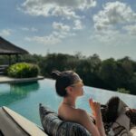 Julie Estelle Instagram – Waking up to this astonishing view🤍
@raffles_bali
#familygetaway