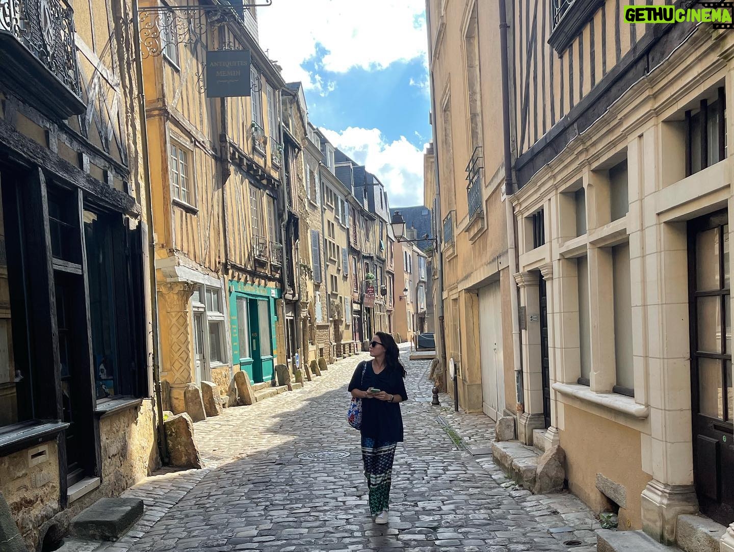 Julie Estelle Instagram - Strolling around the “old town” of le Mans