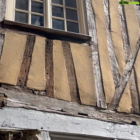 Julie Estelle Instagram - Strolling around the “old town” of le Mans
