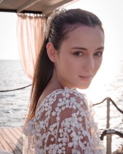 Julie Estelle Instagram - Throwback moment🤍 Captured and polished by @ryanogilvy #weddingweek #juffday