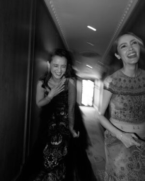Julie Estelle Instagram - Sisters make the best friends in the world👭🤍
Captured by @dikhadheansa 
Wearing @hiantjen 
Accesories @wandahouseofjewels 
Makeup @yolandapras
@hairdobyaru