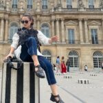 Julie Estelle Instagram - Cloudy but happy🇫🇷